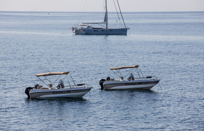 License Free boat rental in Santorini