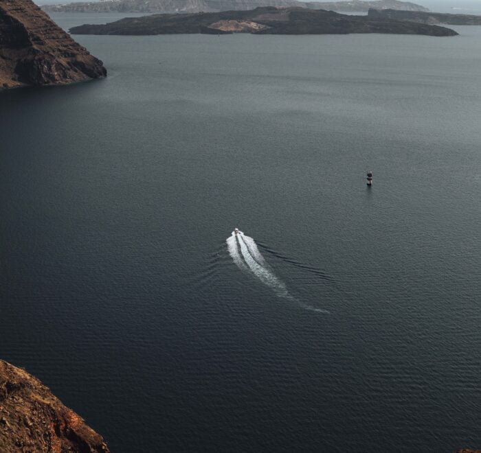 Rent boat in Santorini Sea4all