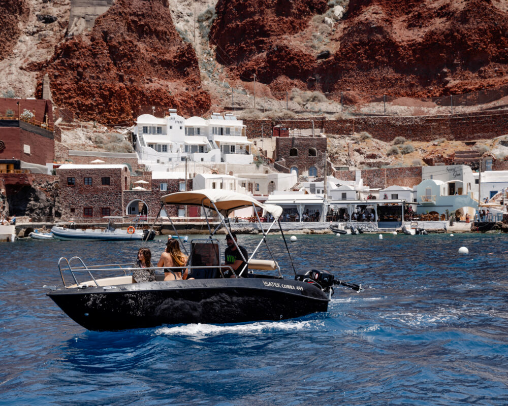 Isatek Cobra 495 boat rental Santorini no license